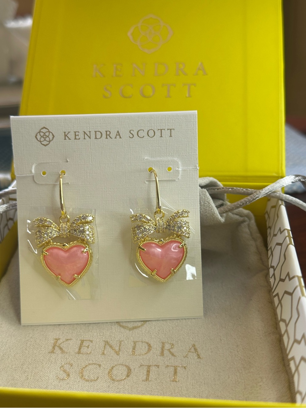 Kendra Scott Haisley Heart Gold Drop Earrings NEW